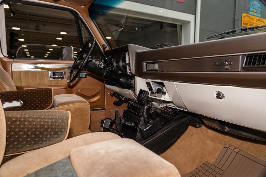 1988 Chevrolet C/K 4th Gen - Image 15 of 24