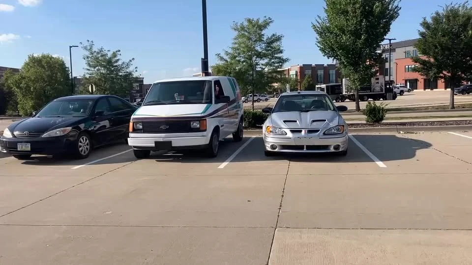 1988 Chevrolet Astro - Image 13 of 13