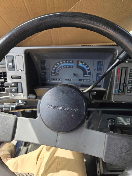 1988 Chevrolet Blazer - Image 9 of 16