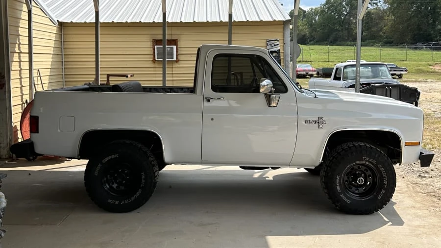 1988 Chevrolet Blazer - Image 2 of 8