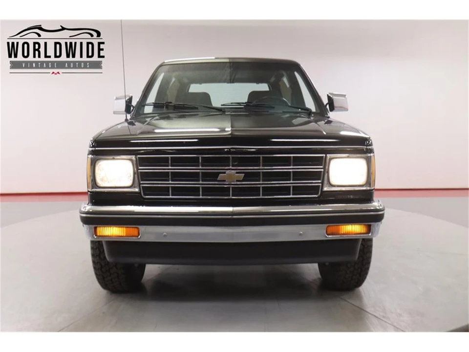 1988 Chevrolet K5 Blazer 2nd Gen - Image 16 of 31