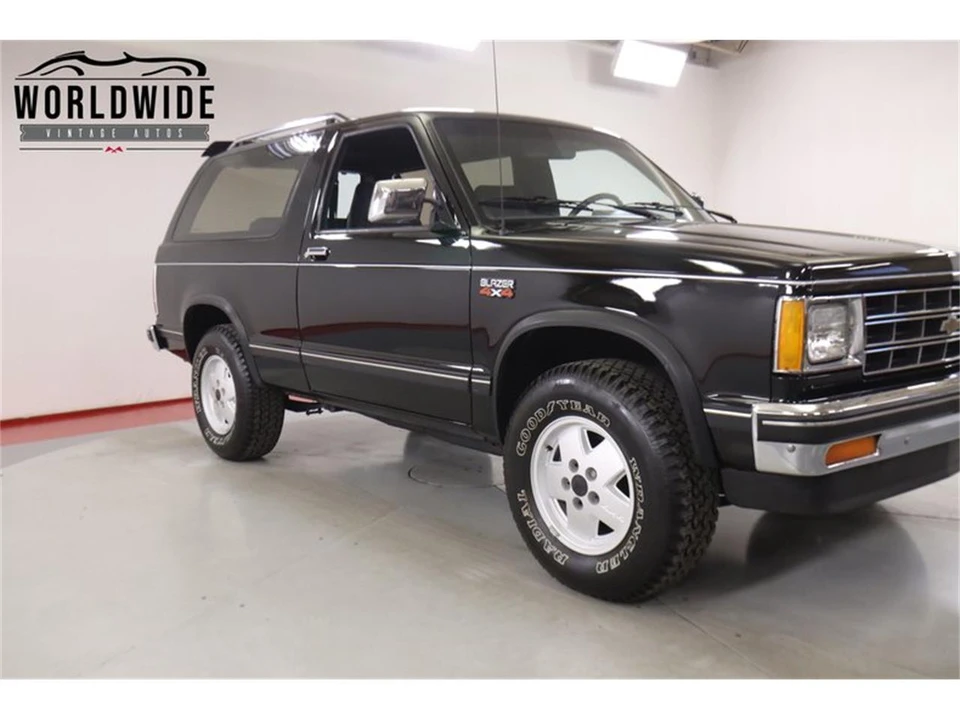 1988 Chevrolet K5 Blazer 2nd Gen - Image 14 of 31