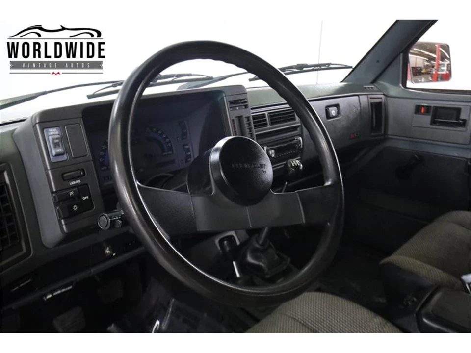 1988 Chevrolet K5 Blazer 2nd Gen - Image 27 of 31