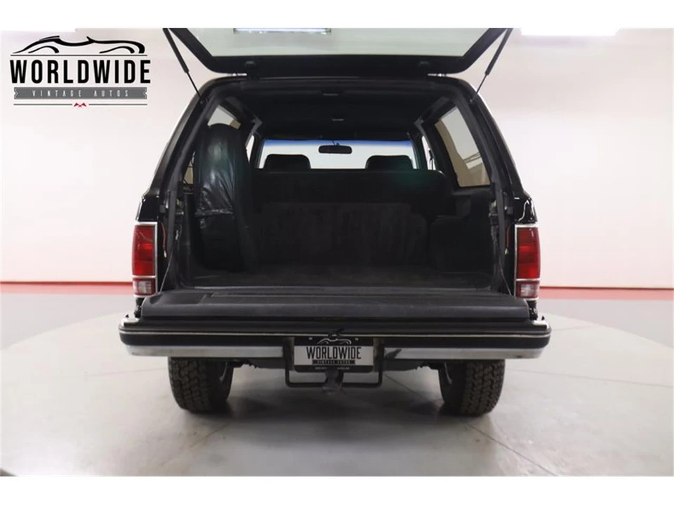 1988 Chevrolet K5 Blazer 2nd Gen - Image 18 of 31