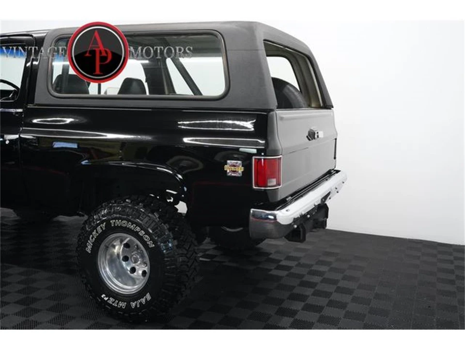 1988 Chevrolet K5 Blazer 2nd Gen - Image 14 of 31