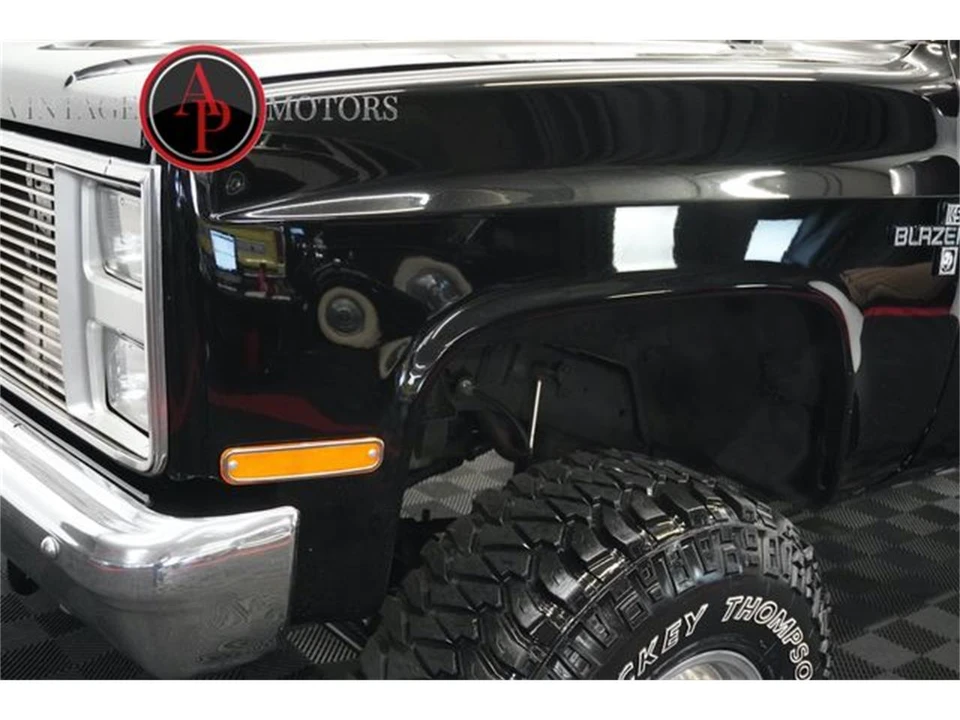 1988 Chevrolet K5 Blazer 2nd Gen - Image 8 of 31