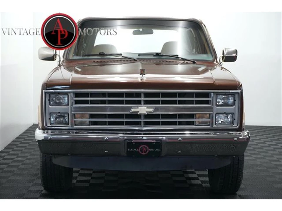 1988 Chevrolet K5 Blazer 2nd Gen - Image 18 of 31