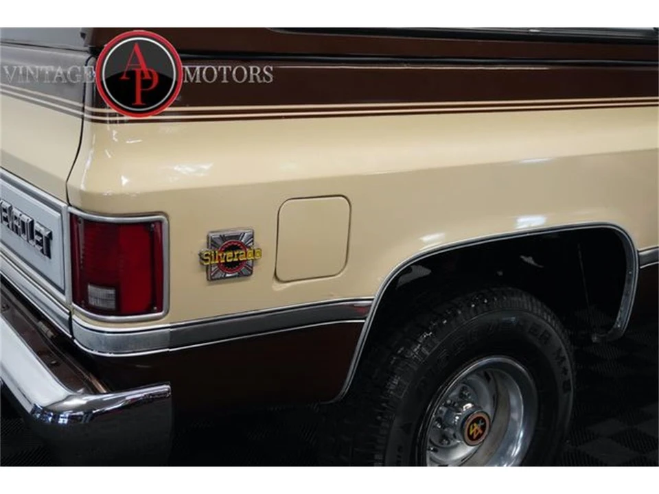 1988 Chevrolet K5 Blazer 2nd Gen - Image 23 of 31