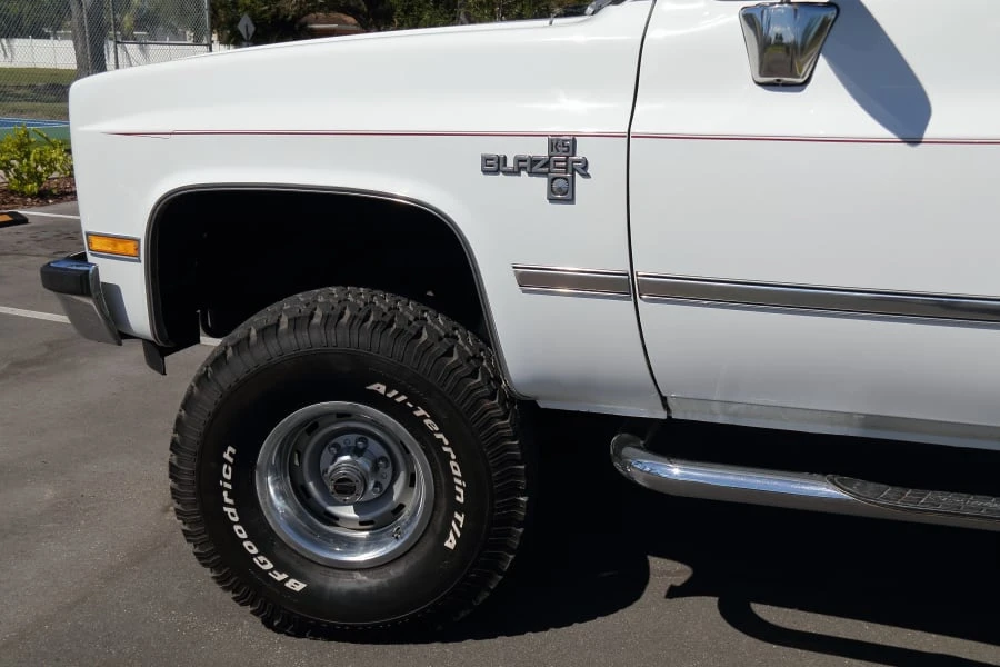 1988 Chevrolet Blazer - Image 10 of 31