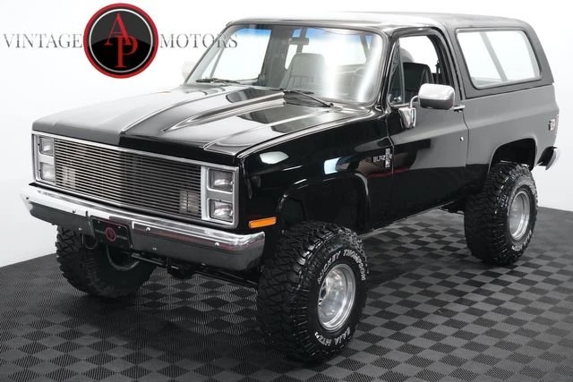 1988 Chevrolet K5 Blazer 2nd Gen - Image 2 of 10