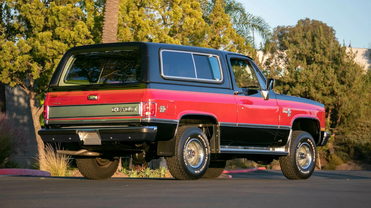 1988 Chevrolet Blazer - Image 13 of 19