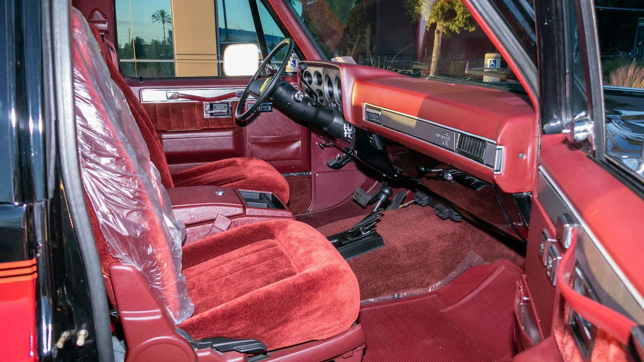 1988 Chevrolet Blazer - Image 5 of 19