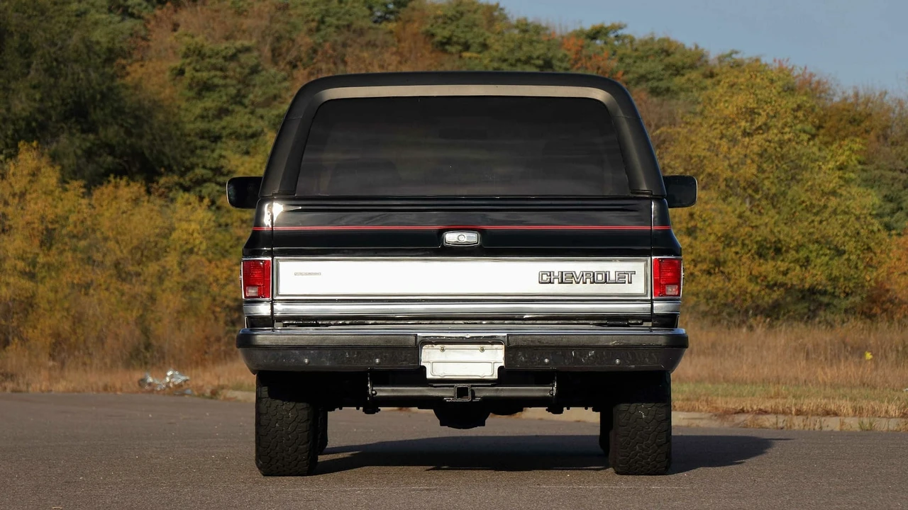 1988 Chevrolet Blazer - Image 15 of 29
