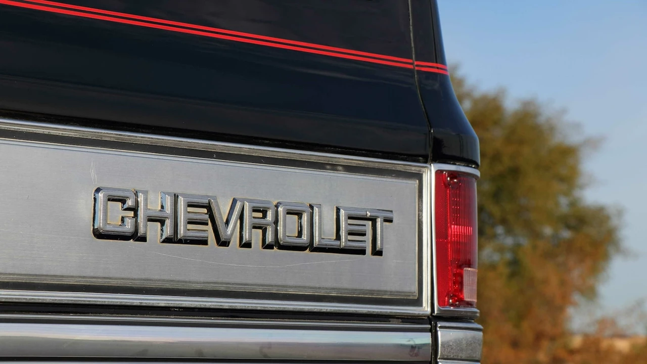 1988 Chevrolet Blazer - Image 23 of 29