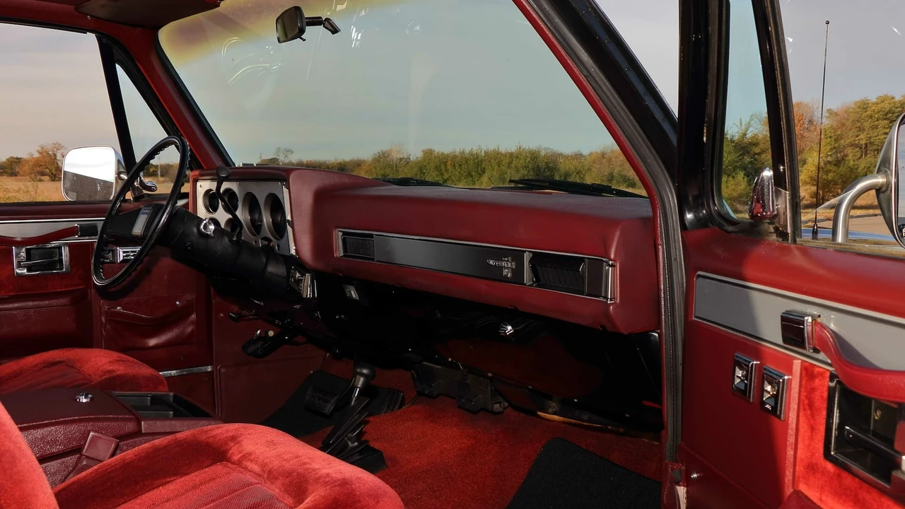 1988 Chevrolet Blazer - Image 5 of 29