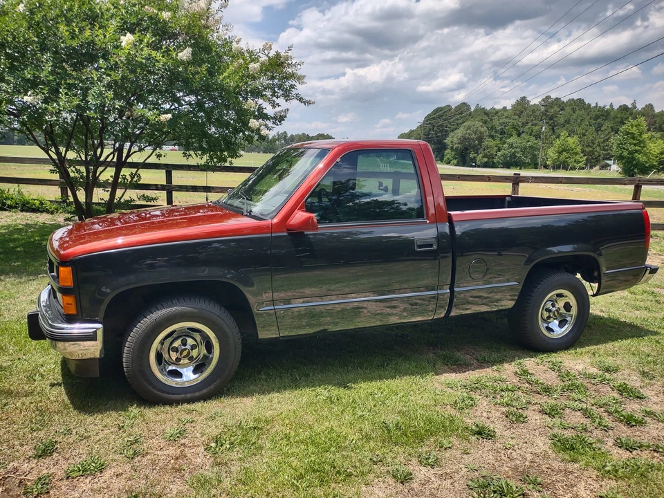 1988 Chevrolet C/K 4th Gen - Image 2 of 31