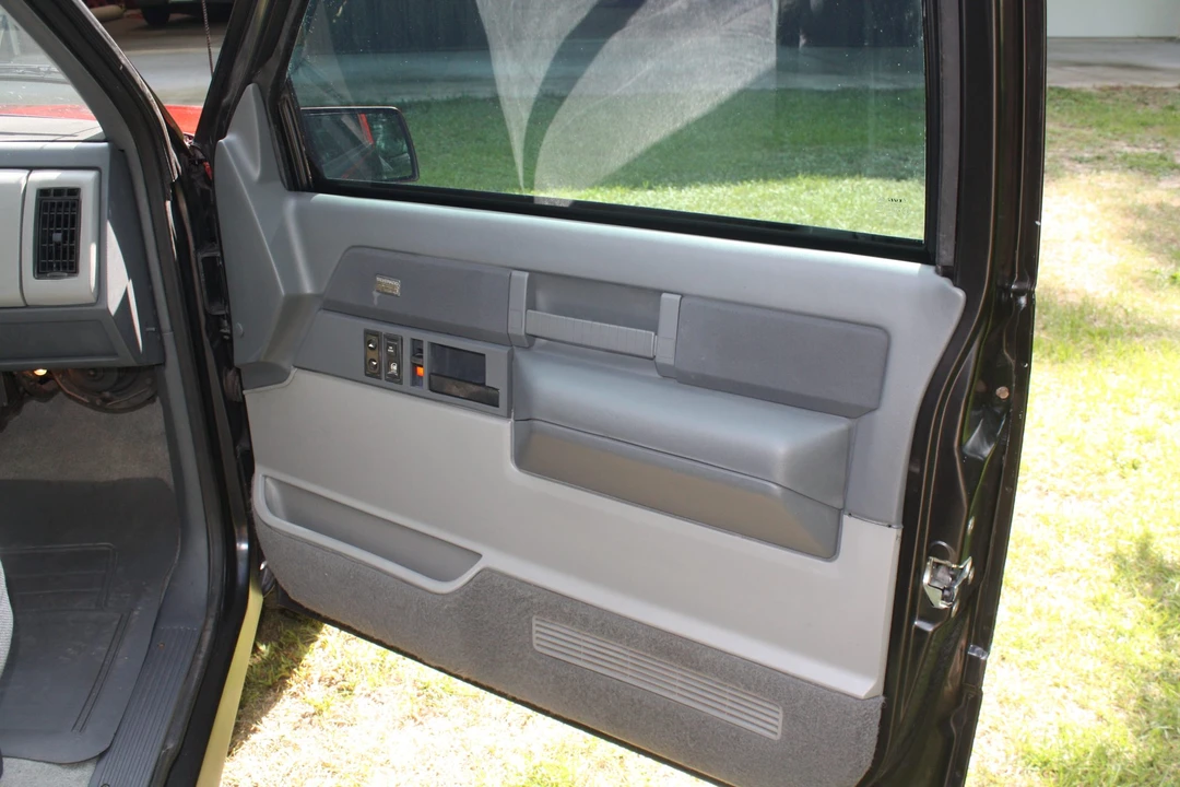 1988 Chevrolet C/K 4th Gen - Image 28 of 31