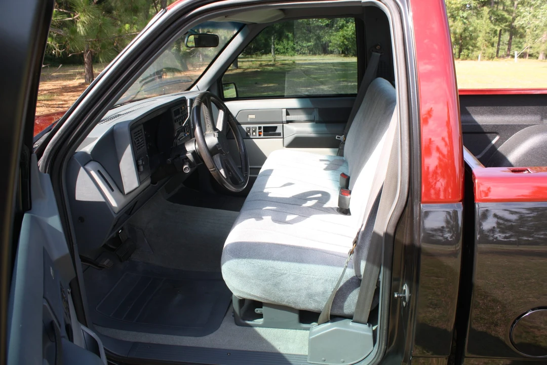 1988 Chevrolet C/K 4th Gen - Image 25 of 31