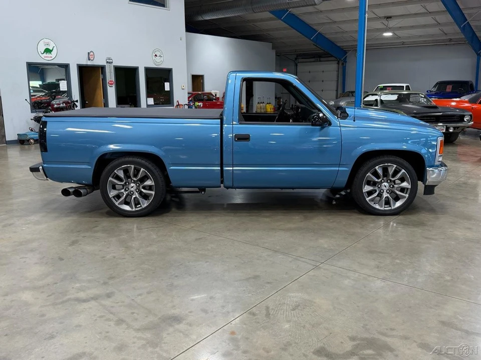 1988 Chevrolet C/K 4th Gen - Image 4 of 24