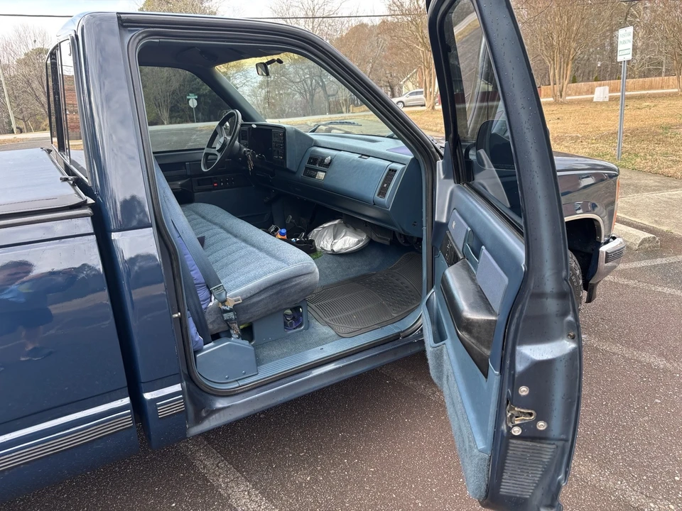 1988 Chevrolet C/K 4th Gen - Image 10 of 17