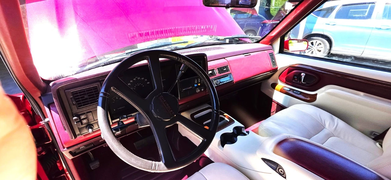 1988 Chevrolet - Image 21 of 31