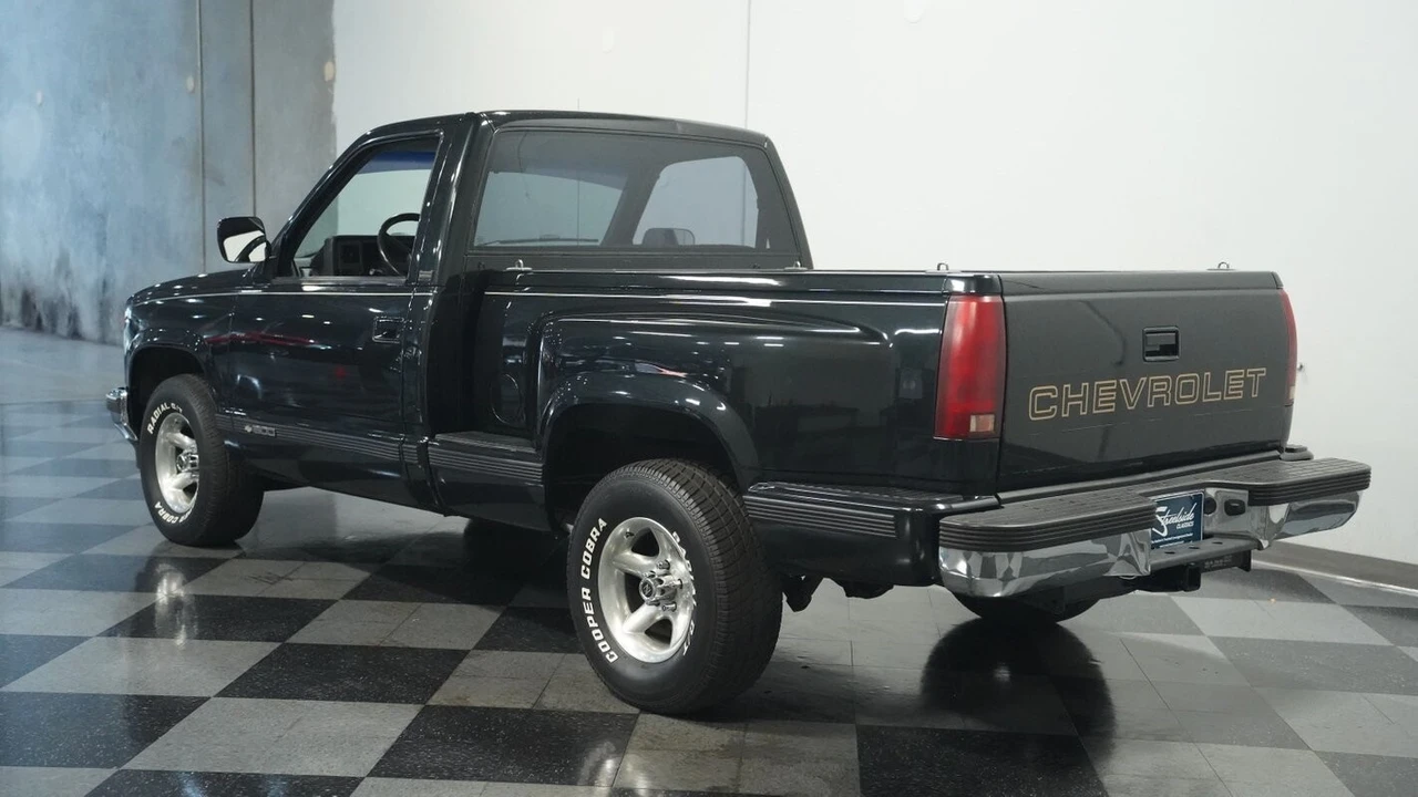 1988 Chevrolet C/K 3rd Gen - Image 8 of 12