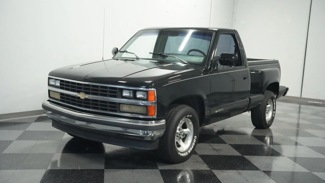 1988 Chevrolet C/K 3rd Gen - Image 6 of 12