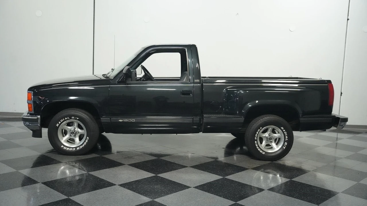 1988 Chevrolet C/K 3rd Gen - Image 3 of 12