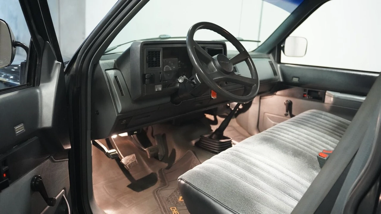 1988 Chevrolet C/K 3rd Gen - Image 5 of 12