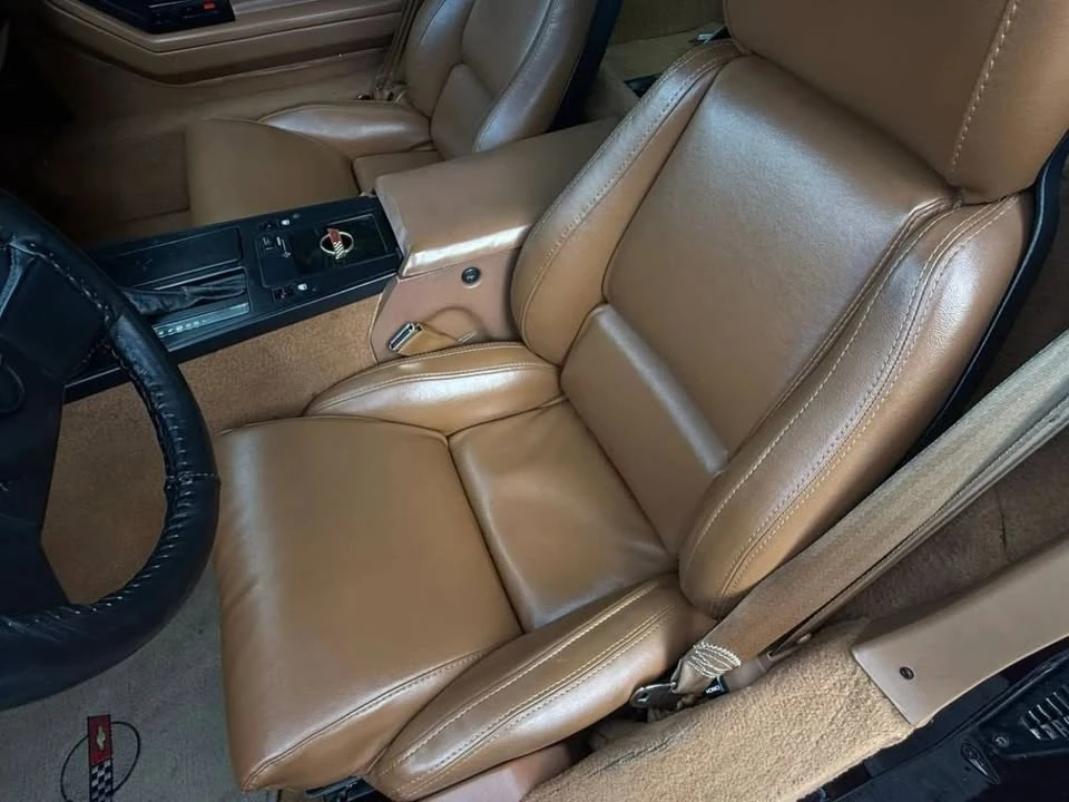 1988 Chevrolet Corvette C4 - Image 11 of 17