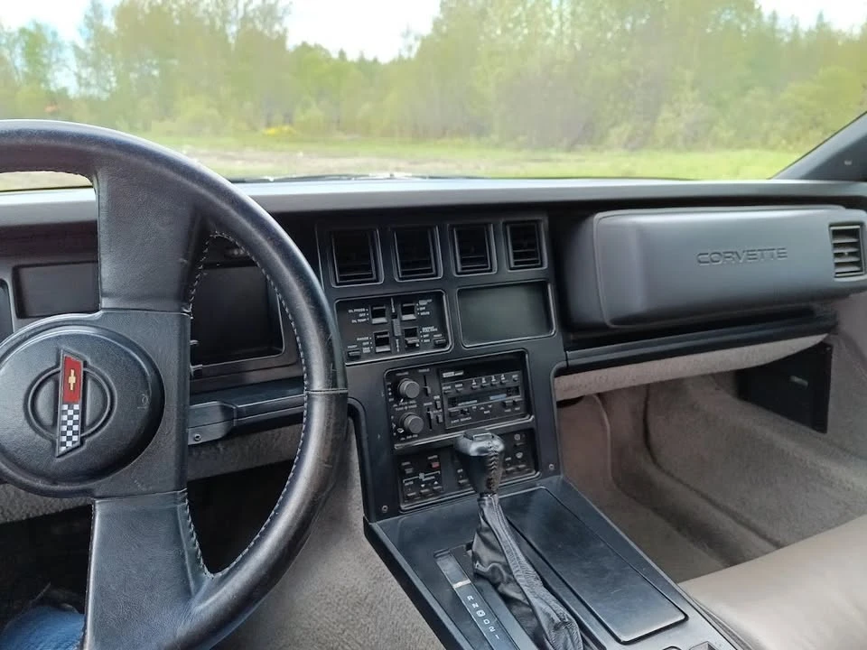 1988 Chevrolet Corvette C4 - Image 15 of 20