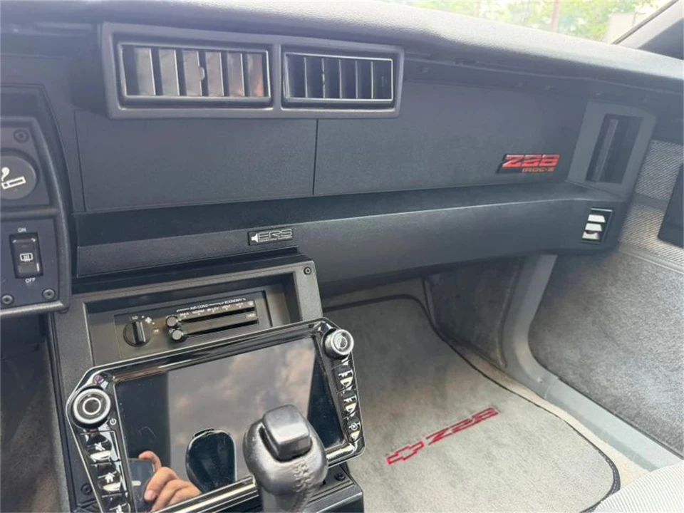 1988 Chevrolet Camaro 3rd Gen - Image 26 of 31
