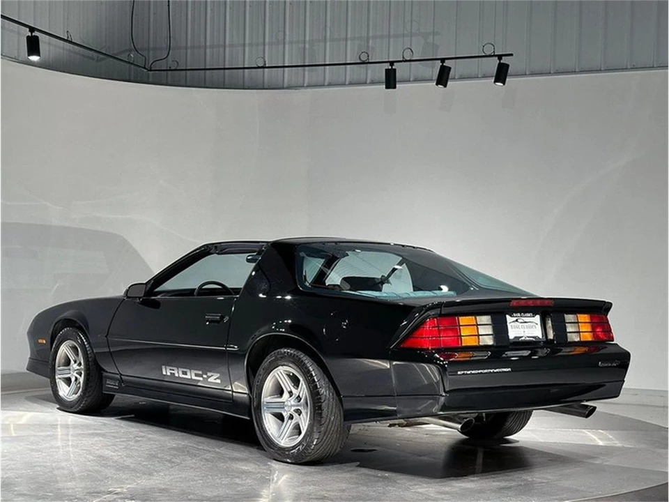 1988 Chevrolet Camaro 3rd Gen - Image 10 of 31