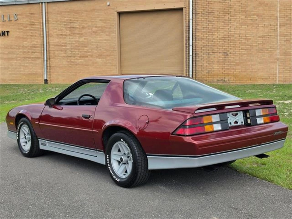 1988 Chevrolet Camaro 3rd Gen - Image 11 of 31