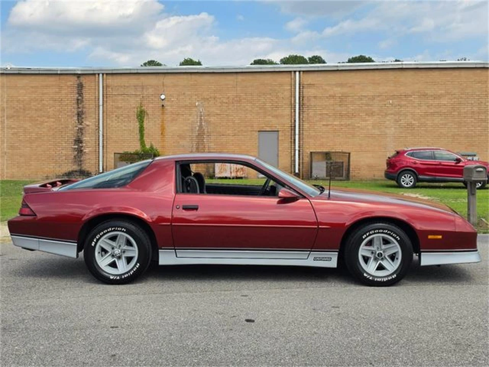 1988 Chevrolet Camaro 3rd Gen - Image 6 of 31