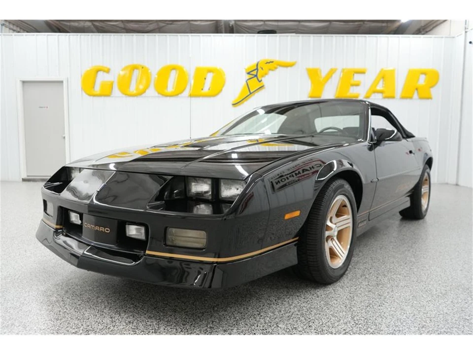1988 Chevrolet Camaro 3rd Gen - Image 2 of 31