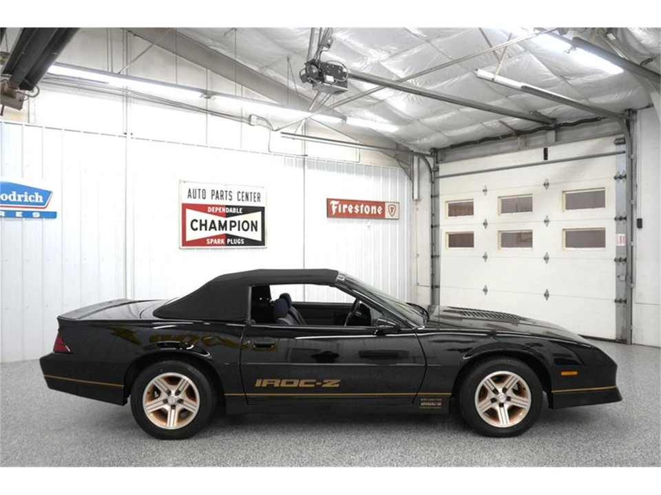 1988 Chevrolet Camaro 3rd Gen - Image 17 of 31