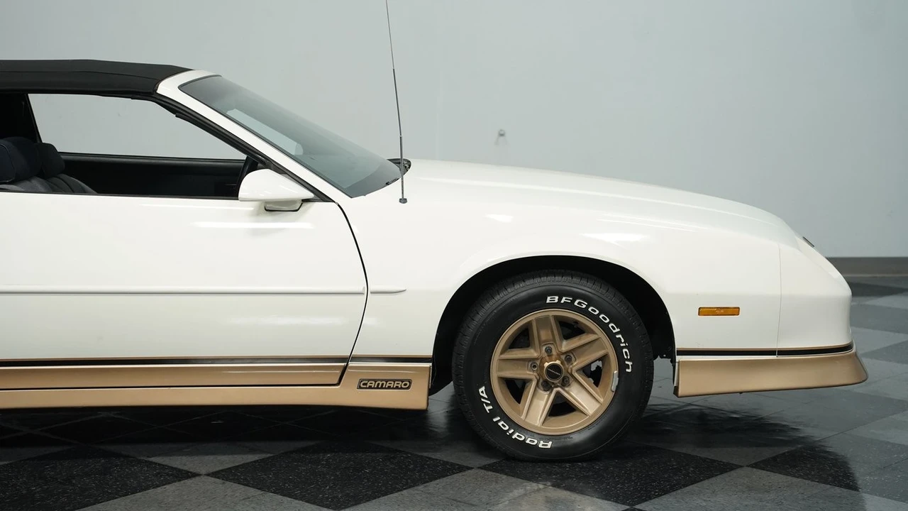 1988 Chevrolet Camaro 3rd Gen - Image 28 of 31