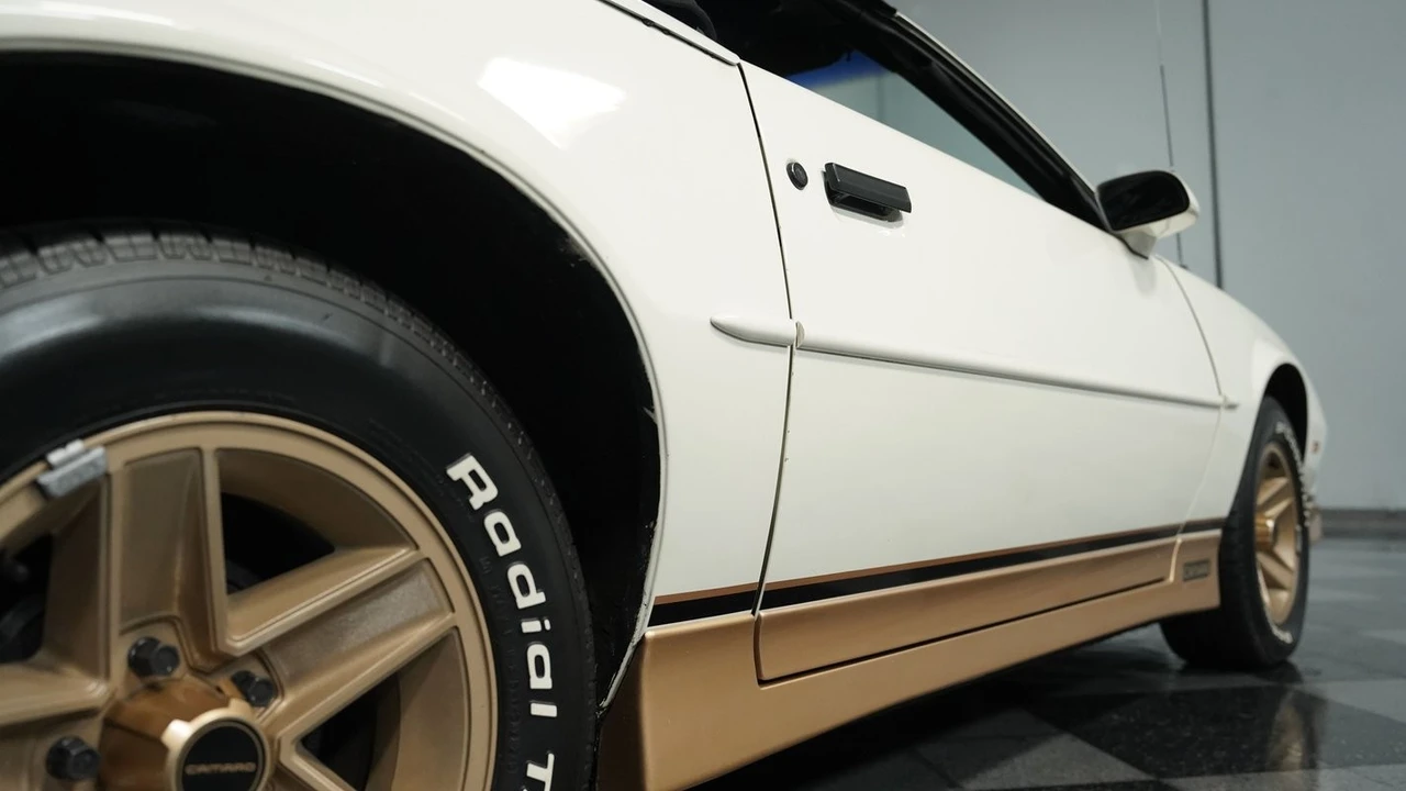 1988 Chevrolet Camaro 3rd Gen - Image 26 of 31