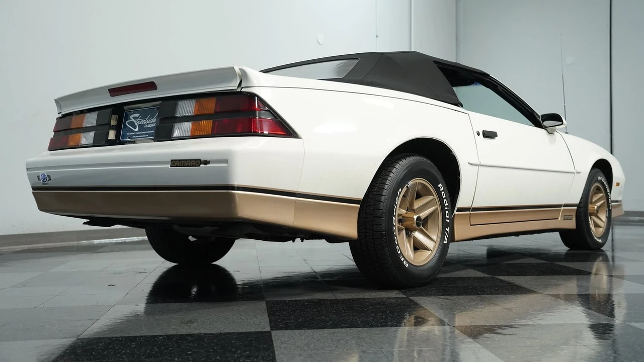 1988 Chevrolet Camaro 3rd Gen - Image 25 of 31