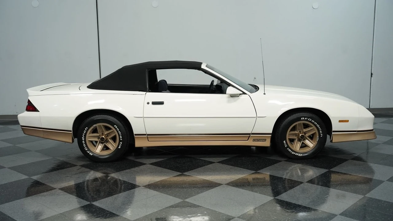 1988 Chevrolet Camaro 3rd Gen - Image 13 of 21
