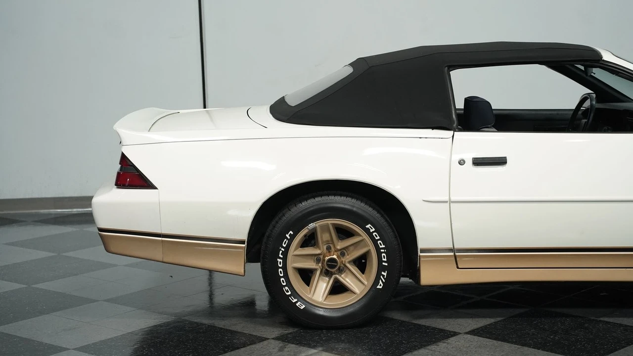 1988 Chevrolet Camaro 3rd Gen - Image 27 of 31