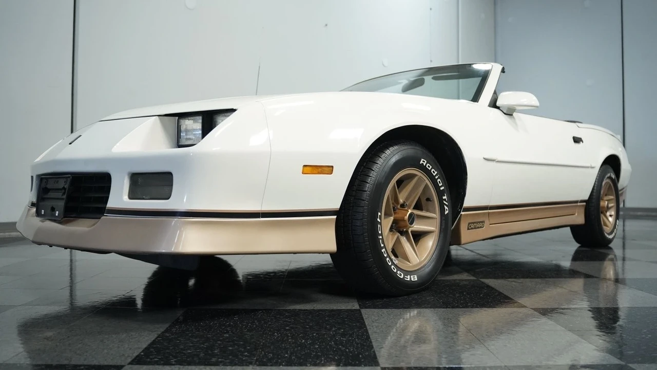 1988 Chevrolet Camaro 3rd Gen - Image 20 of 21