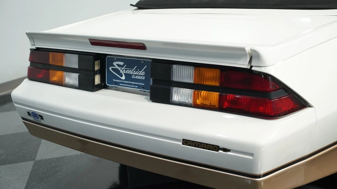 1988 Chevrolet Camaro 3rd Gen - Image 24 of 31
