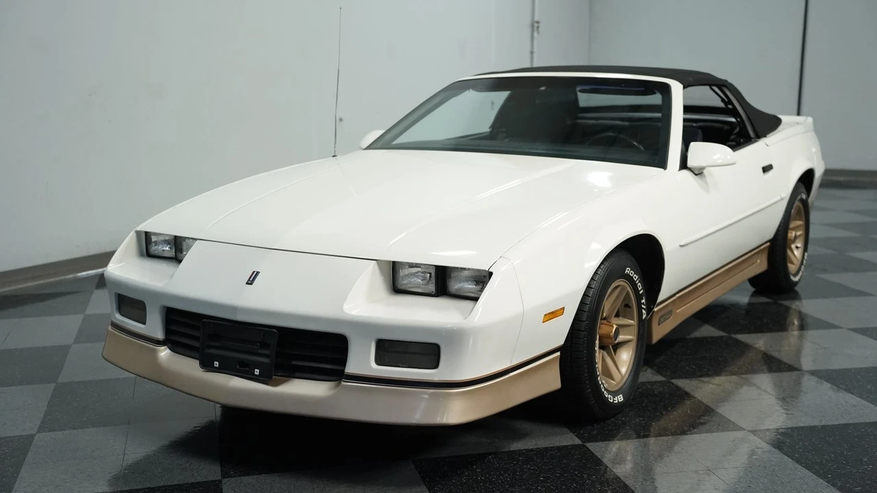 1988 Chevrolet Camaro 3rd Gen - Image 17 of 31