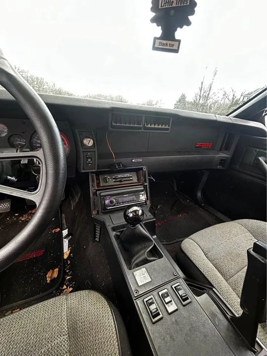1988 Chevrolet Camaro - Image 10 of 15