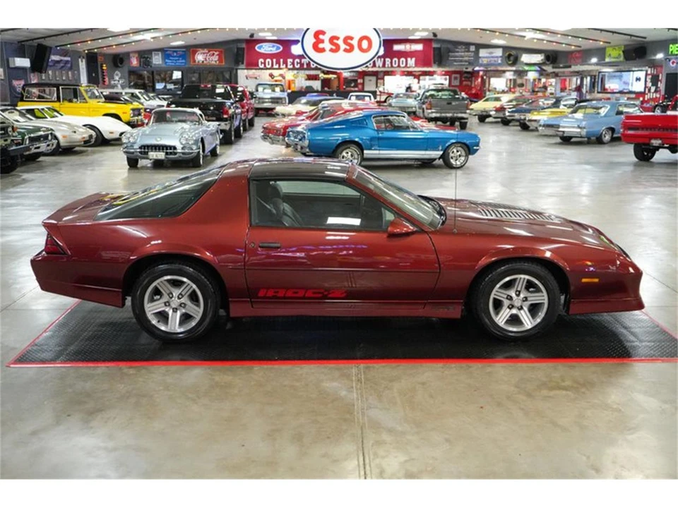 1988 Chevrolet Camaro IROC-Z & Z28 3rd Gen - Image 15 of 31