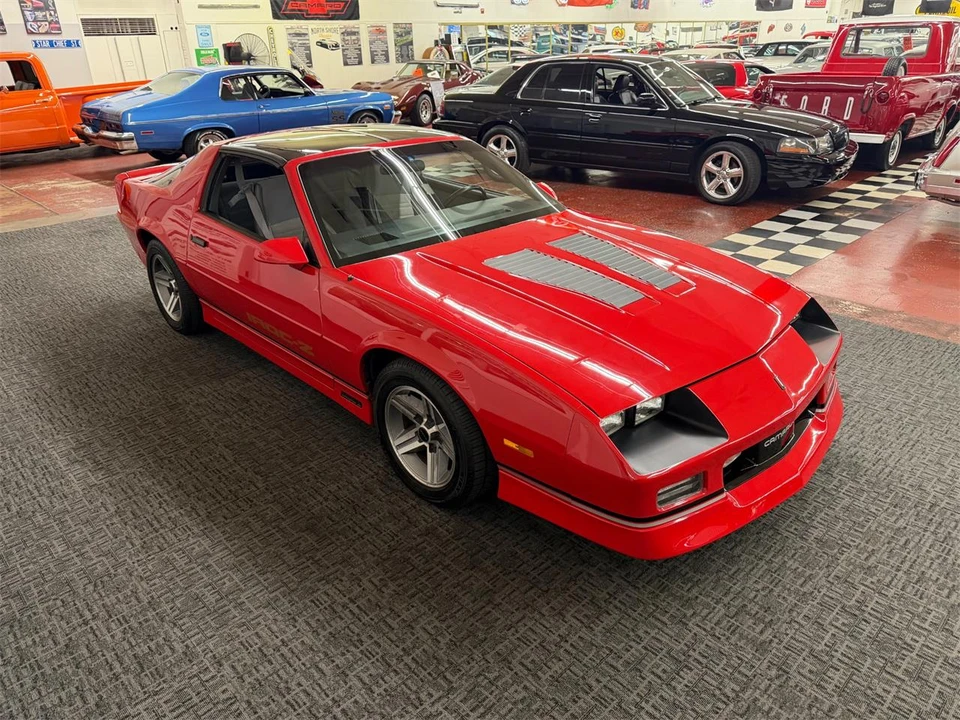 1988 Chevrolet Camaro IROC-Z & Z28 3rd Gen - Image 11 of 31