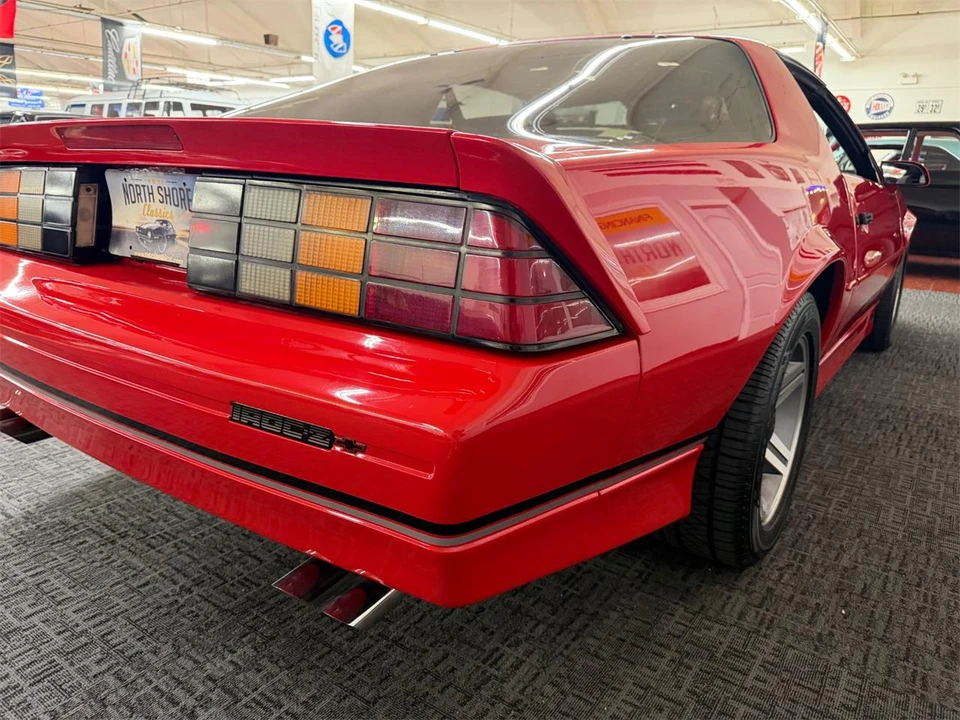 1988 Chevrolet Camaro IROC-Z & Z28 3rd Gen - Image 29 of 31
