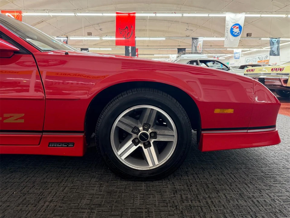 1988 Chevrolet Camaro IROC-Z & Z28 3rd Gen - Image 27 of 31